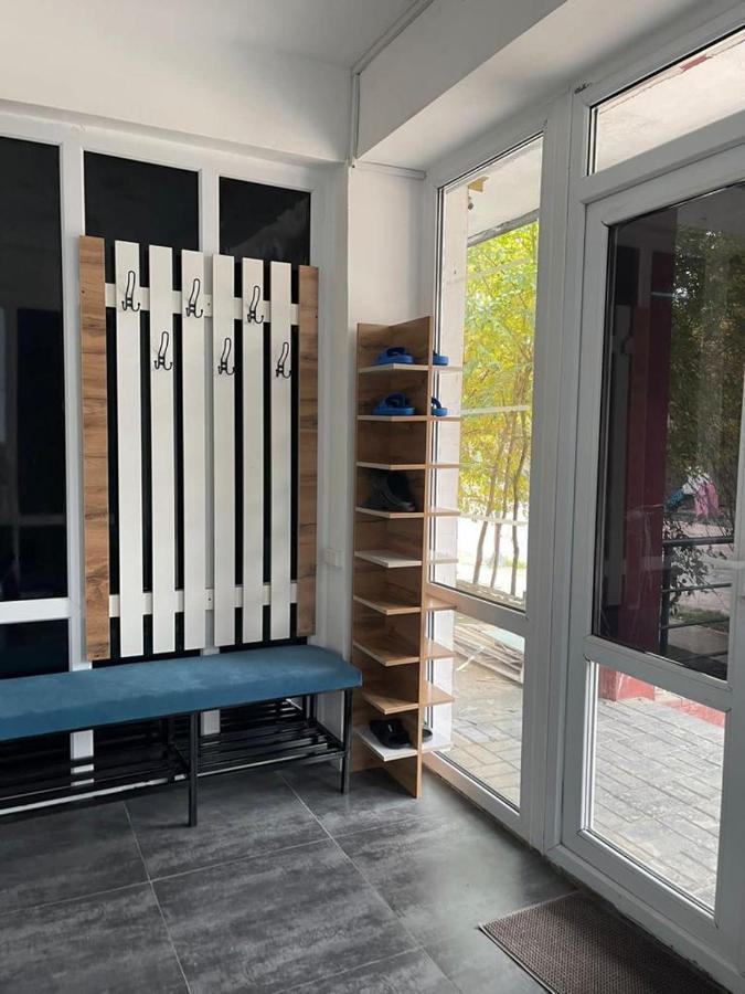 Hostel Del Luna Ałma Ata Zewnętrze zdjęcie