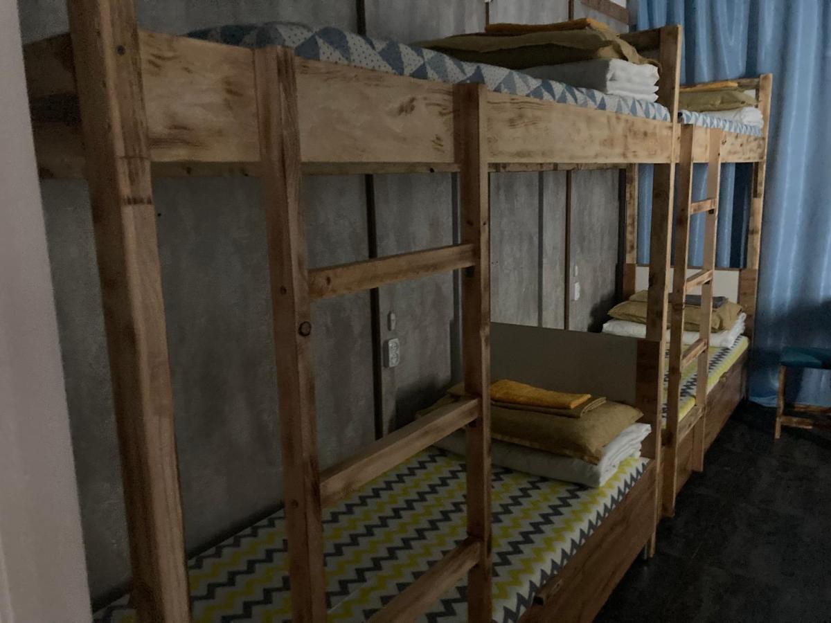 Hostel Del Luna Ałma Ata Zewnętrze zdjęcie