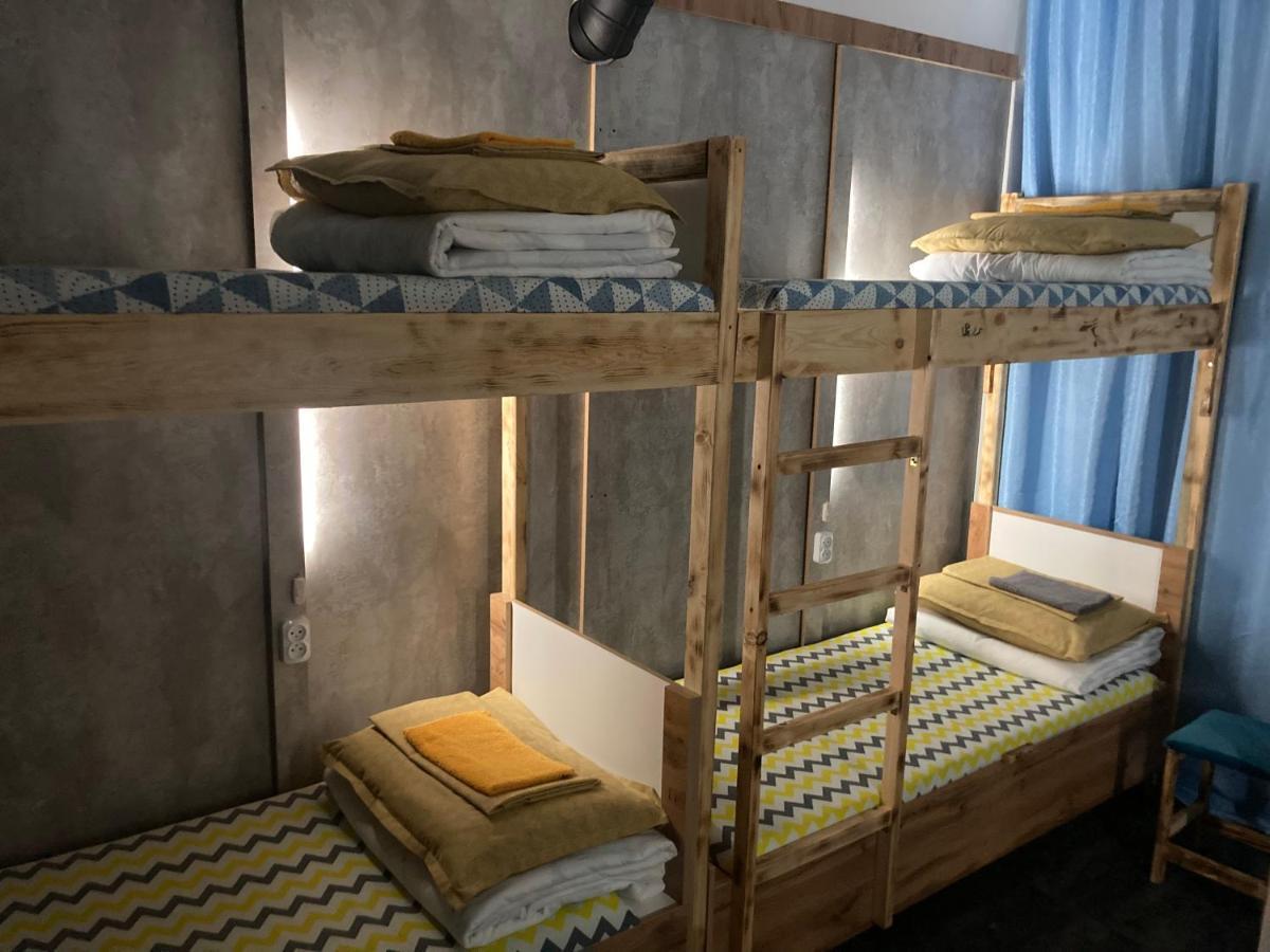 Hostel Del Luna Ałma Ata Zewnętrze zdjęcie